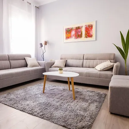 Viewpoint تيرانا